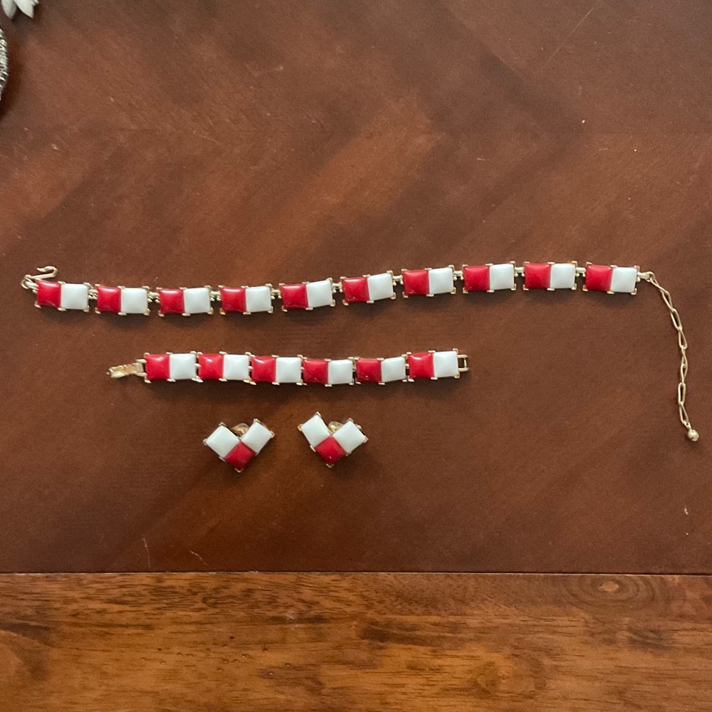 Chic Red and White jewelry set